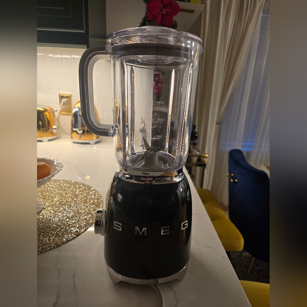 SMEG Black Blender